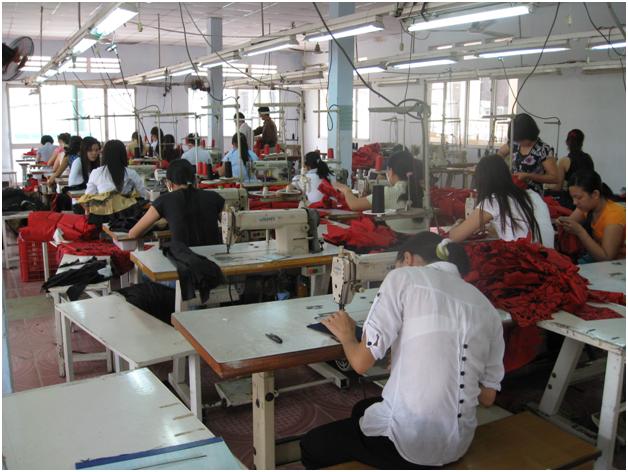 Nhà xưởng sản xuất - Công Ty Cổ Phần May Mặc Và Quà Tặng Duy Nguyễn